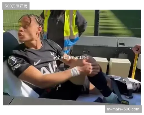 热刺成为本赛季伤病最严重的球队,反复的膝伤问题几乎摧毁了球队的赛季骨架 热刺成为本赛季伤病最严重的球队,反复的膝伤问题几乎摧毁了球队的赛季骨架
